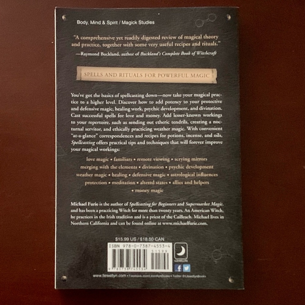 Spellcasting Book - Picture 2 of 5